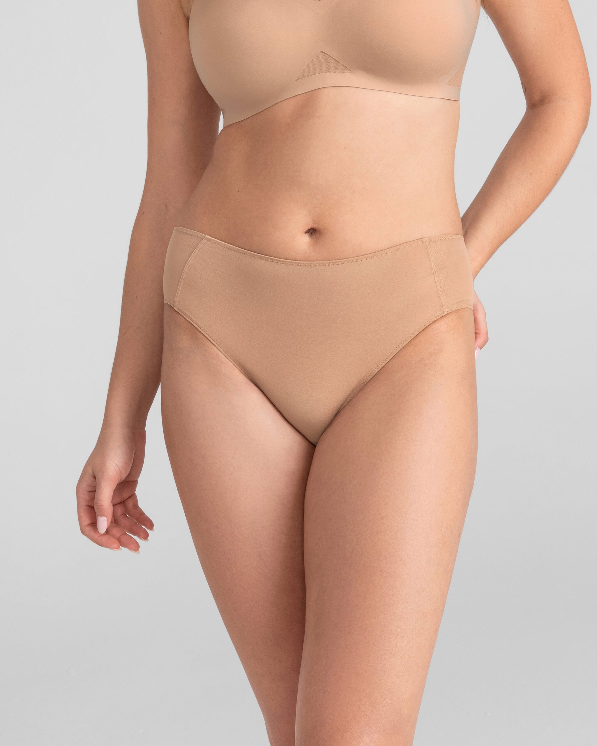07_blisswear_bikini-sand-m-lauren_0696_R1